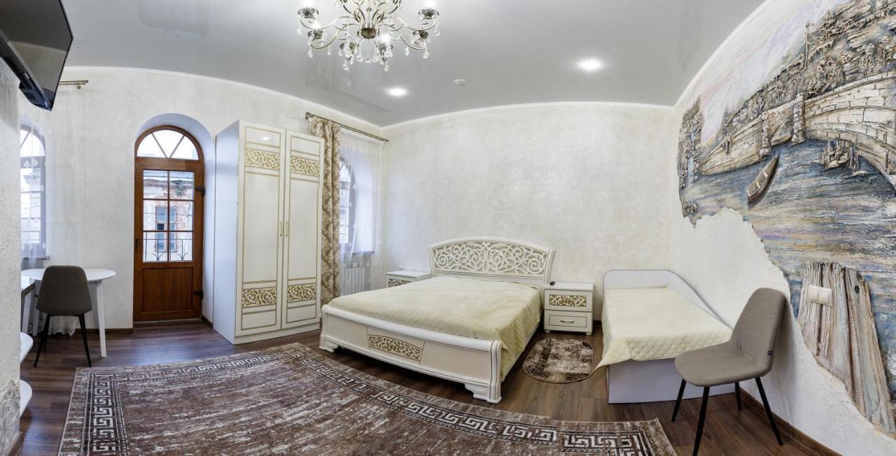 Апартаменти В Старому Місті Sweet House Kamjanets-Podilsky Buitenkant foto