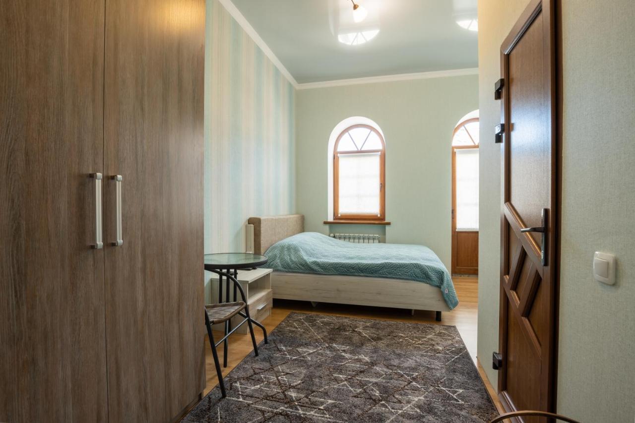 Апартаменти В Старому Місті Sweet House Kamjanets-Podilsky Buitenkant foto