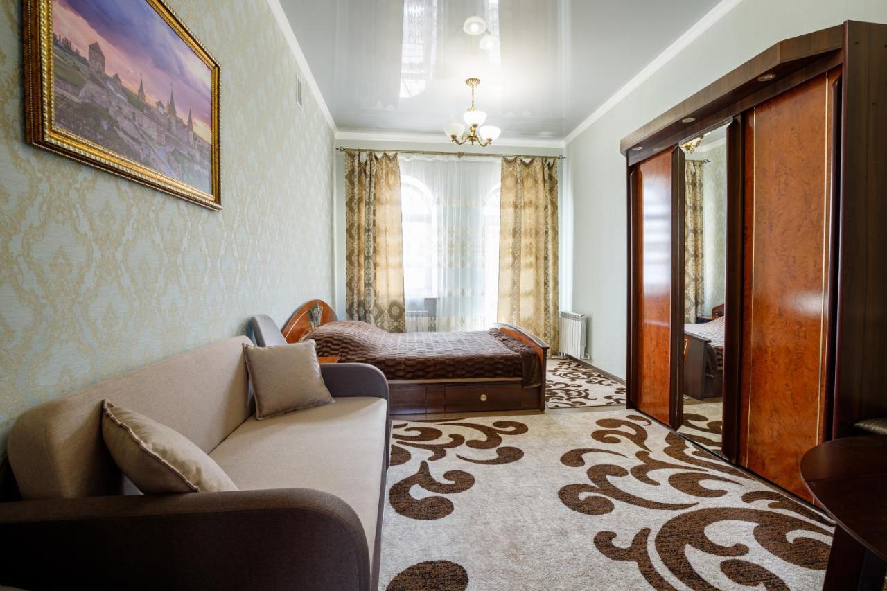 Апартаменти В Старому Місті Sweet House Kamjanets-Podilsky Buitenkant foto